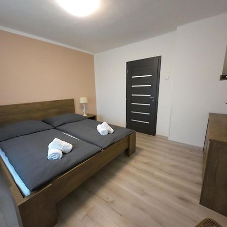 Apartman Andrea Лоучовице Экстерьер фото
